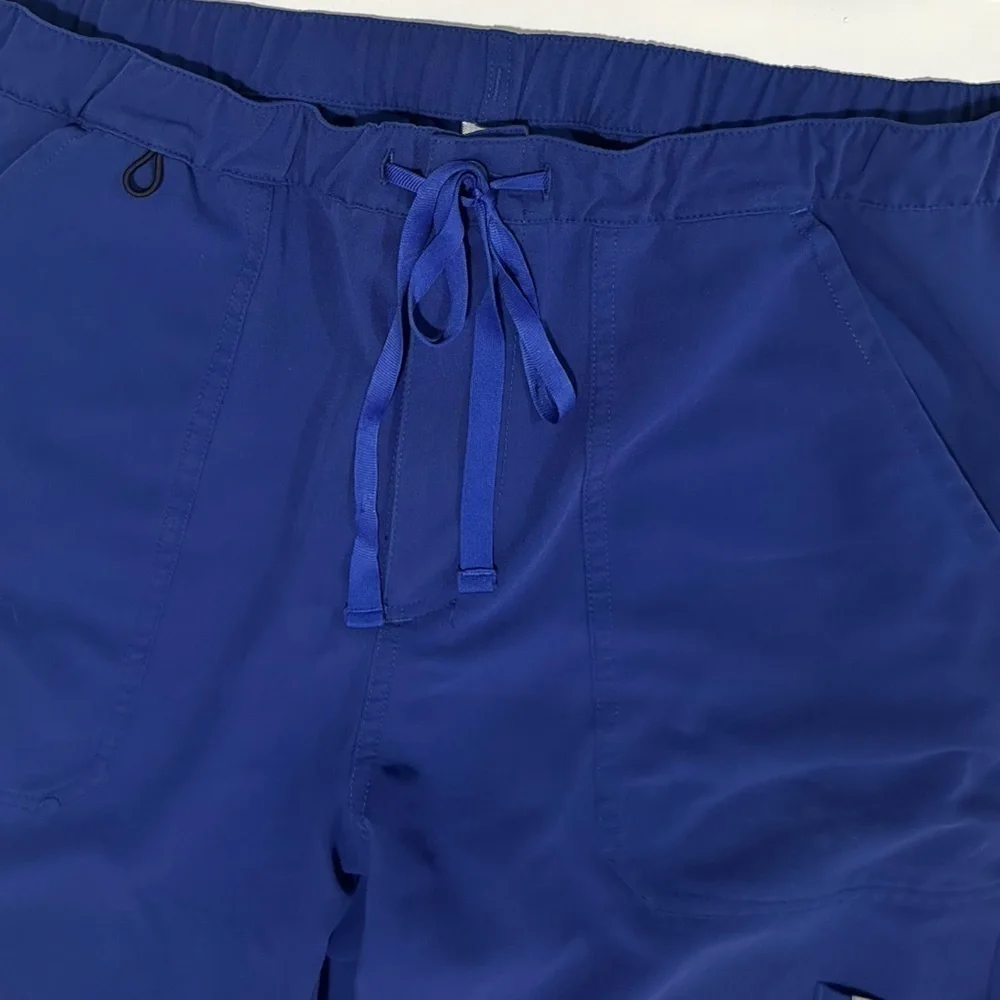FIGS Cairo Cargo Scrub Pants Navy 9 Pockets Zipper Fly Straight Leg Classic Fit